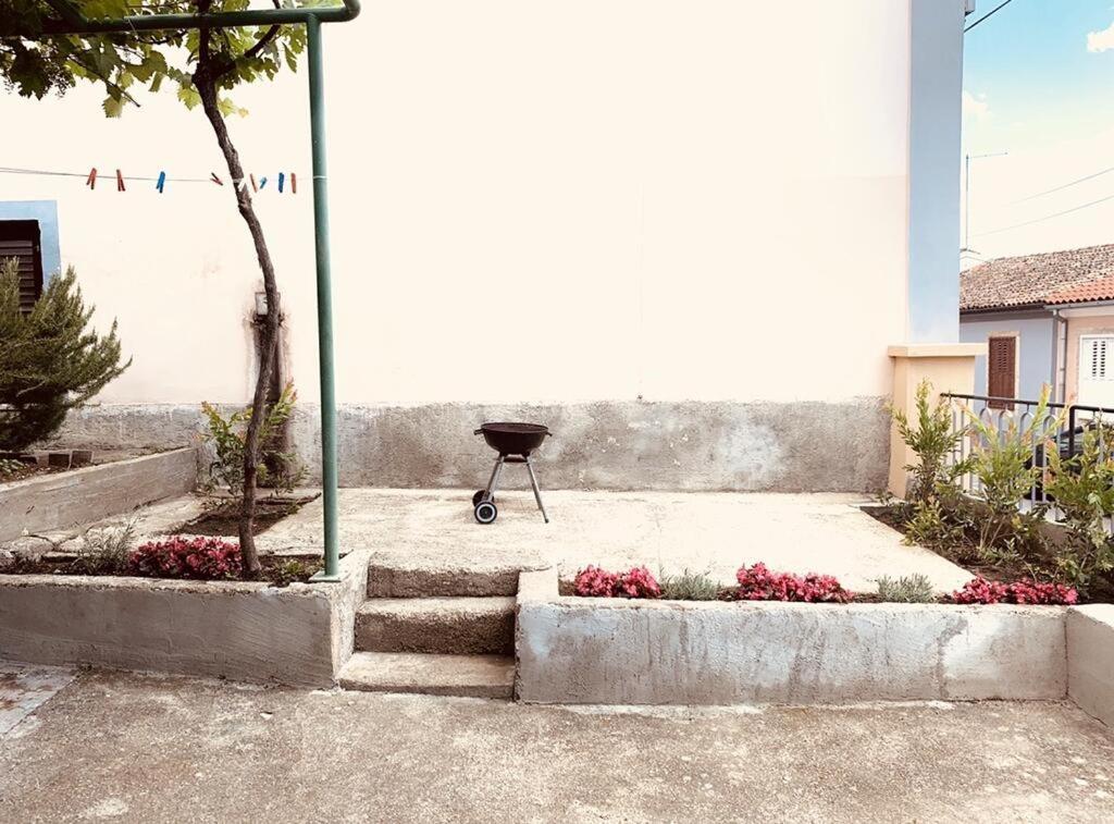 Ra City Garden Suite Pula Exterior photo